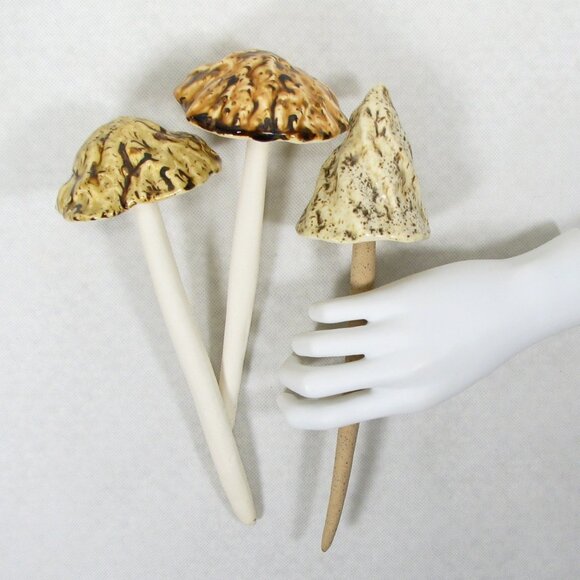 3 Garden Decorations Natural Colors Mushroom Garden Pottery Handmade New Color - Picture 3 of 8